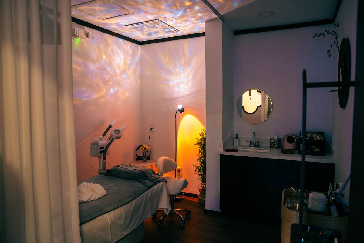 Facial treatment chamber with specialized equipment